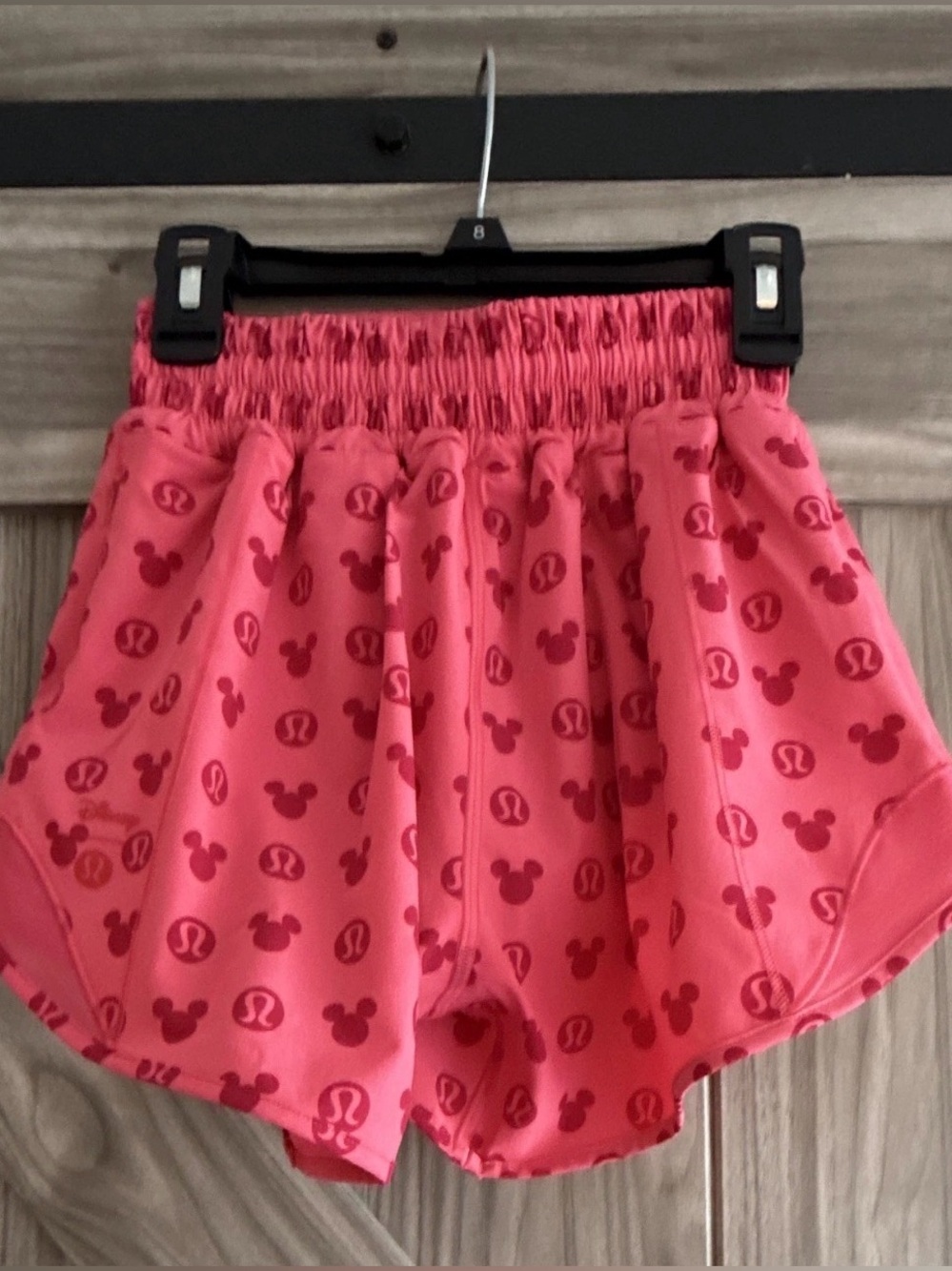 Lululemon Disney Mickey Mouse Pink Logo Print Hotty Hot shorts ladies 0 NWOT - Picture 2 of 3